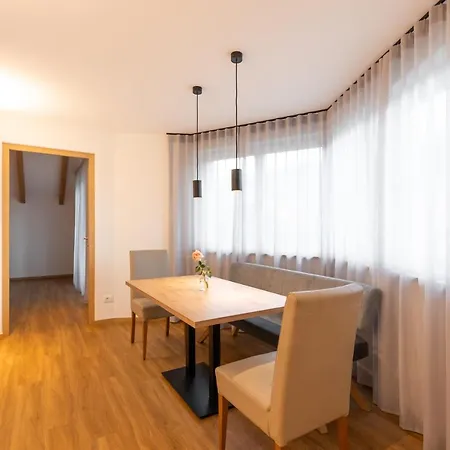 Am Brunnen Apartmán *